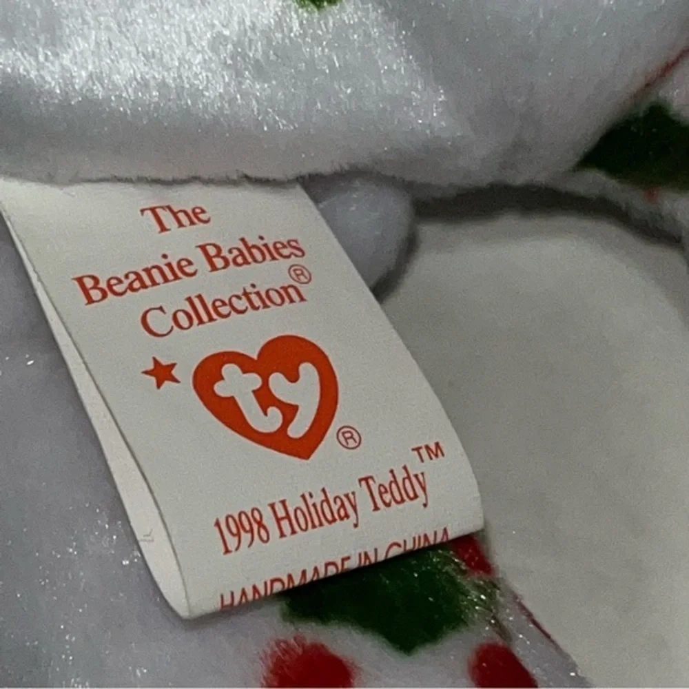 Ty 1998 Holiday Teddy‎ Bear Beanie Baby Santa Hat, Decorated with Holly